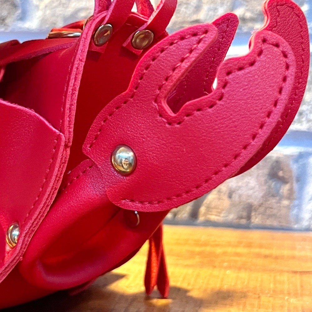 LOUIE Lobster Bag 3D Statement Purse Coastal Beach Nautical,2 Straps Incl.Quirky - Picture 7 of 9